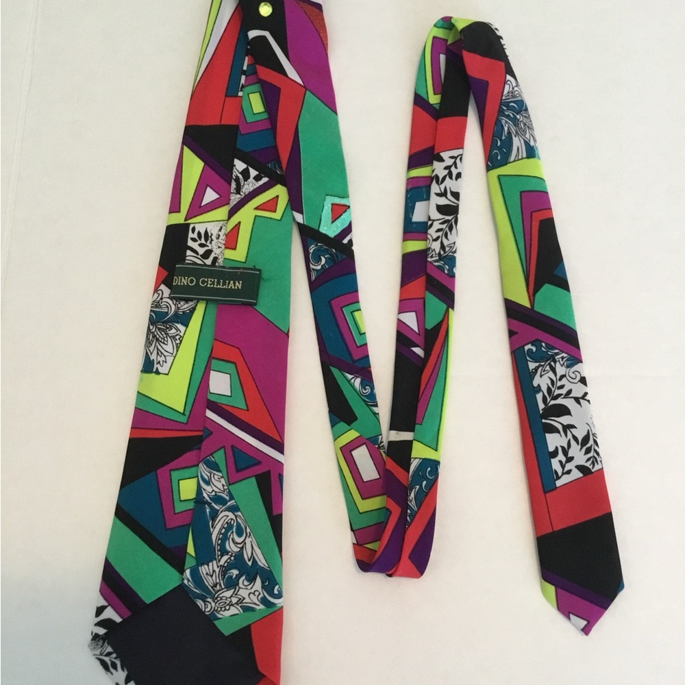 Multicolor Geometric Pattern Tie - Picture 14 of 14
